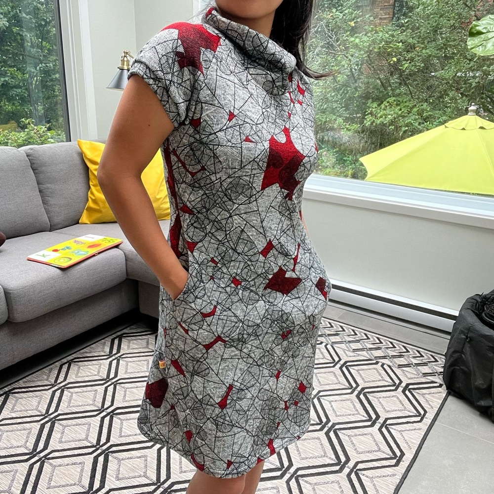Gorgeous Soft Abstract Dress